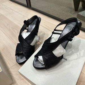 Stunning sexy black heels. Costume National designer shoes.
